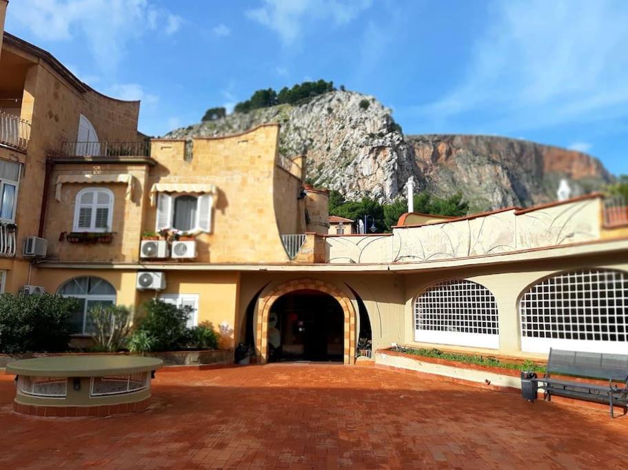 Apartamento Raggio Di Sole In Ashur Palermo Exterior foto