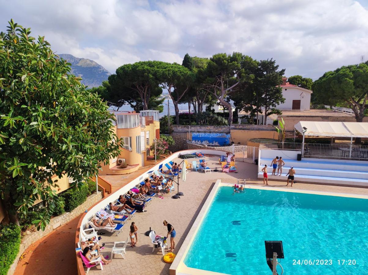 Apartamento Raggio Di Sole In Ashur Palermo Exterior foto